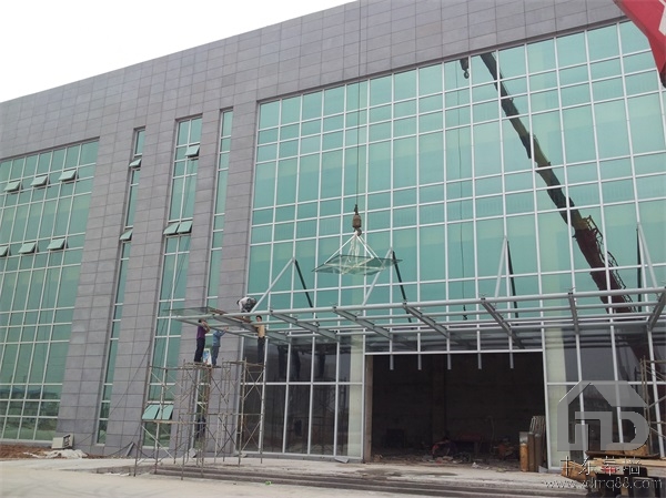 鋁板網幕墻的有哪些優勢及用途？