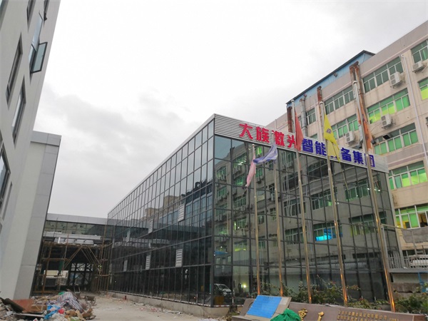 深圳幕墻玻璃多少錢一平方 深圳幕墻玻璃多少錢一平方