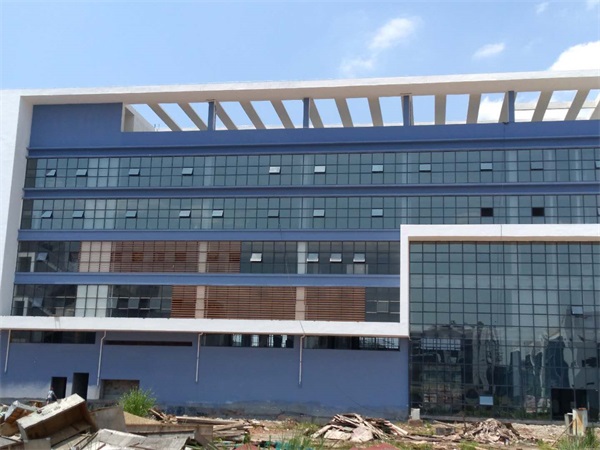 清遠玻璃幕墻公司電話-中東幕墻 清遠玻璃幕墻公司電話-中東幕墻