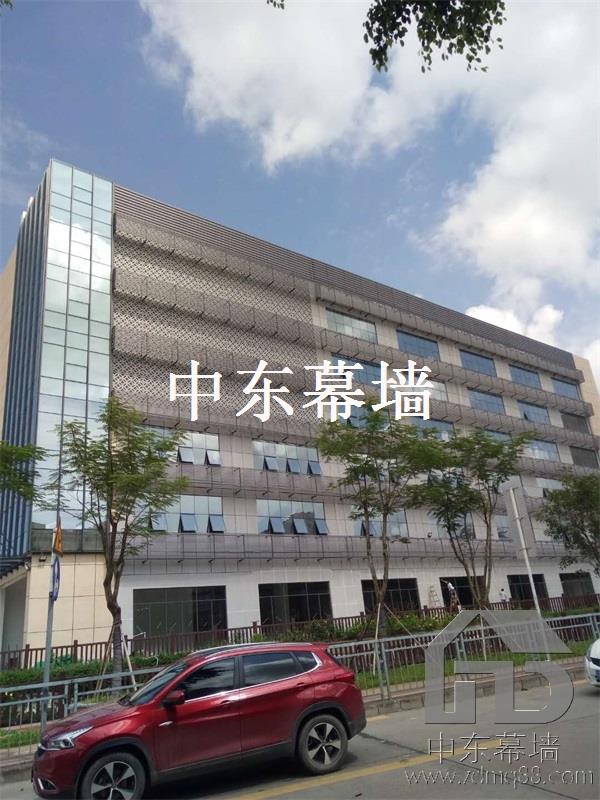 專業做玻璃幕墻公司