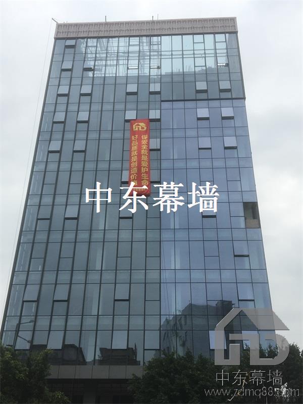 專業做玻璃幕墻公司